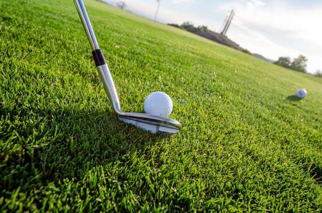 Rise together events golf chip shot challenge event oxford uk